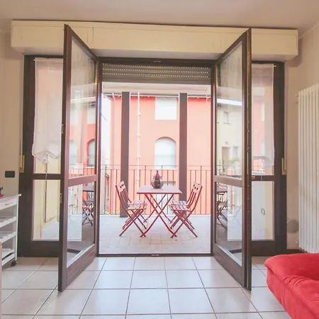 Mimosa 15 * San Siro (Lombardy)